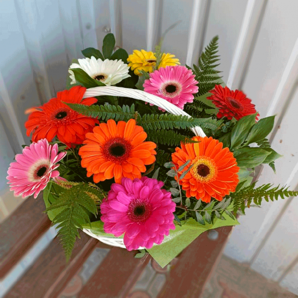 Корзина с герберами в Севастополе