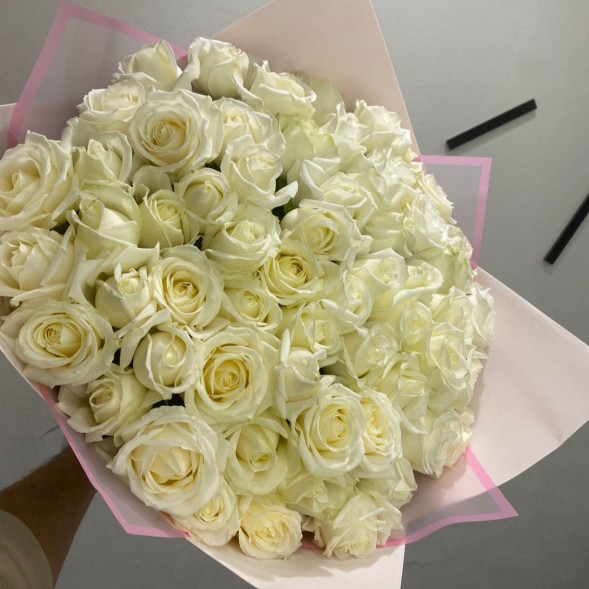 75 белых роз  в Севастополе