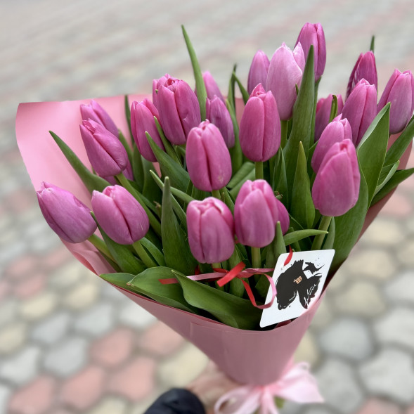 21 розовый тюльпан в Севастополе