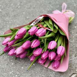 21 розовый тюльпан