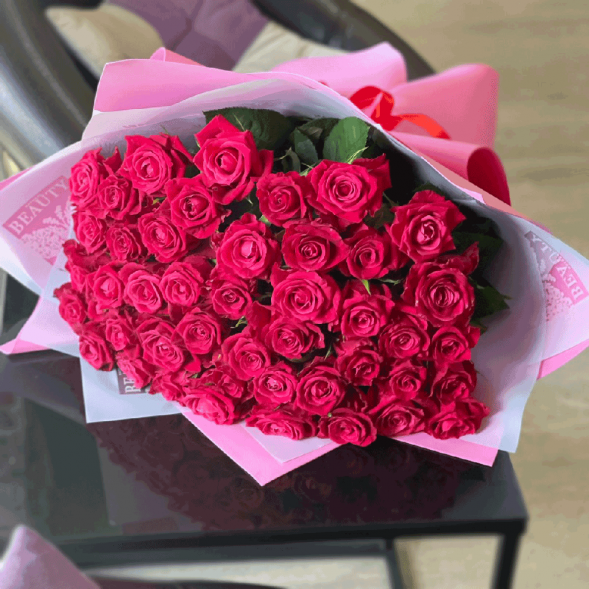 51 розовая роза в Севастополе