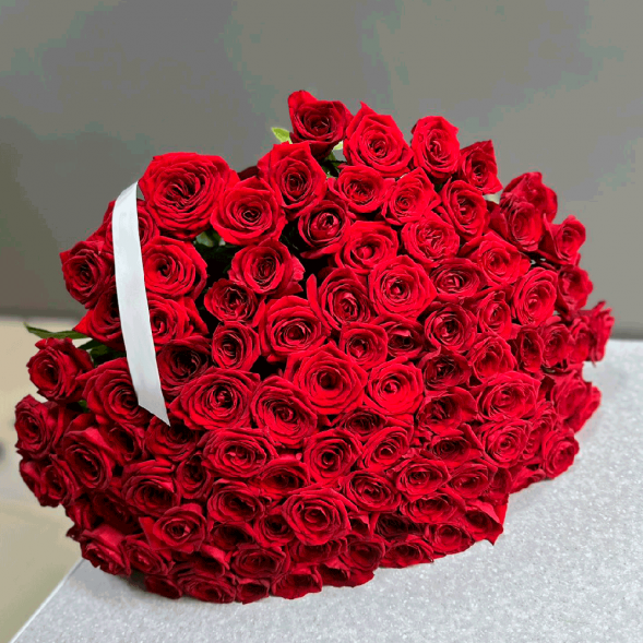 101 красная роза в Севастополе