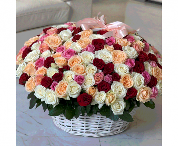 201 роза в корзине в Севастополе