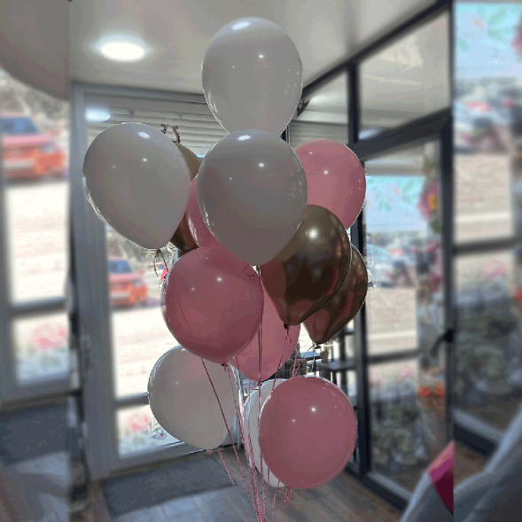 Фонтан из 15 гелиевых шариков микс в Севастополе