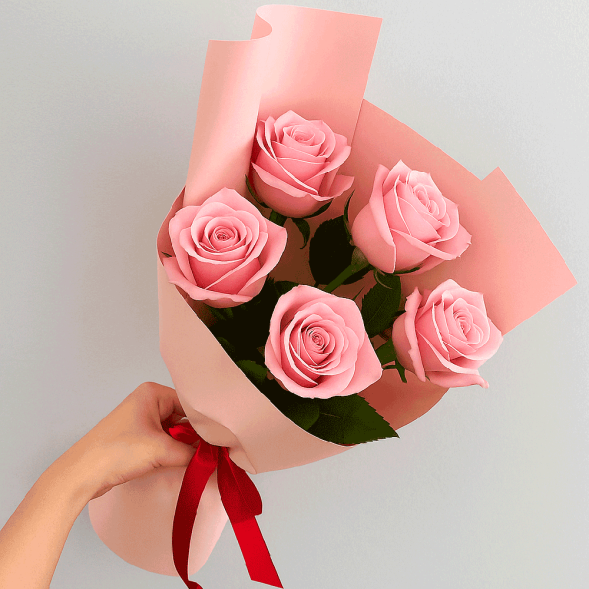 Стильный букет 5 розовых роз в Севастополе