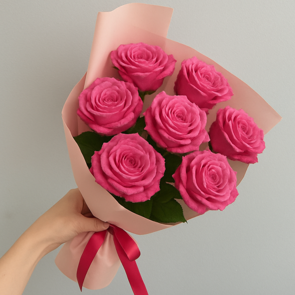 Стильный букет 7 розовых роз в Севастополе