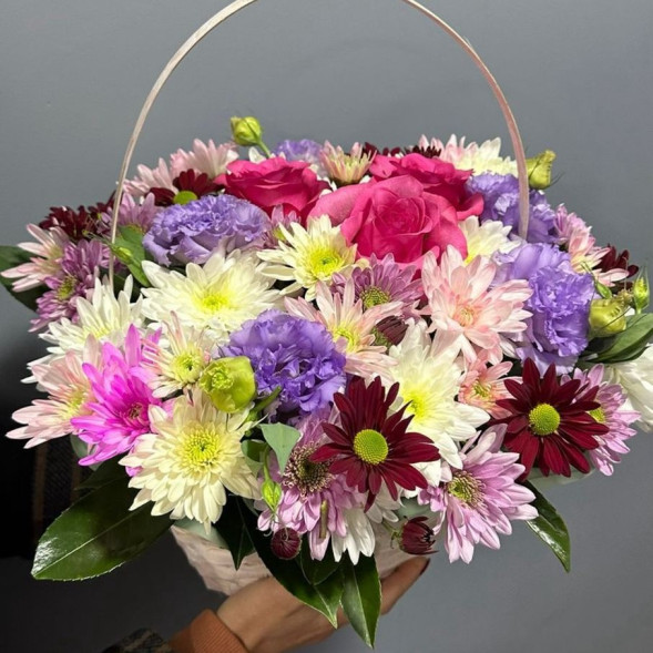 Композиция в корзине «Палитра нежности» в Севастополе